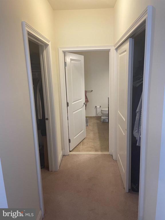 Building Photo - 500 Regatta Dr