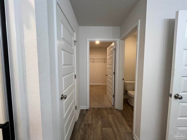Building Photo - 5789 Guinevere Ln
