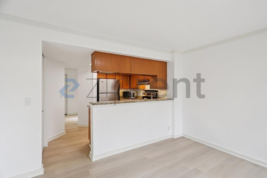 Building Photo - 12036 100th Ave NE