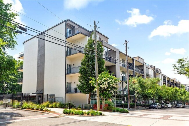 Building Photo - 3400 Malone Dr
