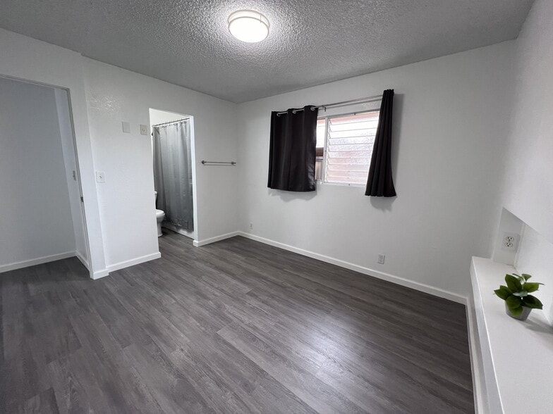 Building Photo - 94-693 Kamalo St