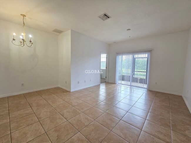 Building Photo - Condo for rent