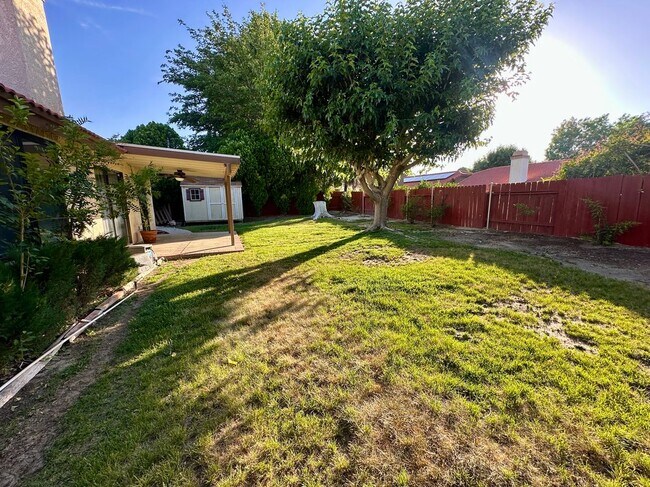 Building Photo - 2815 College Park Dr W