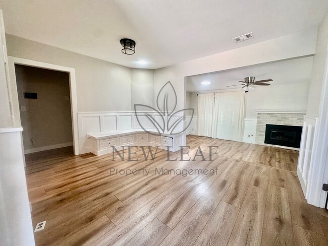 Building Photo - Stunning Claremont Home