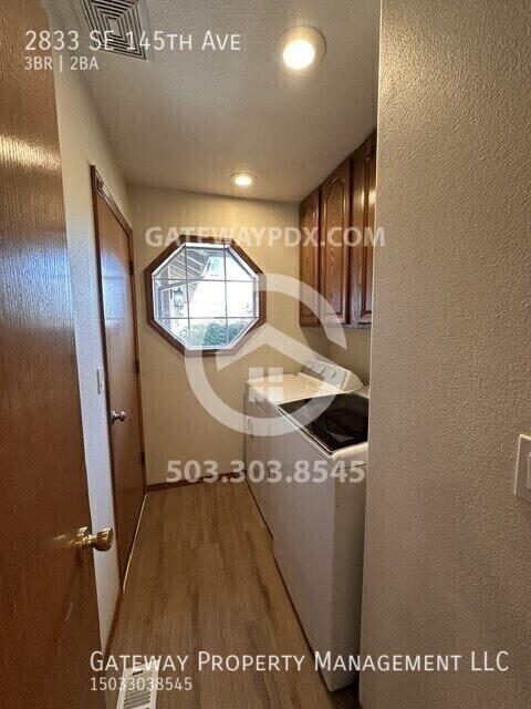 Building Photo - 2833 SE 145th Ave