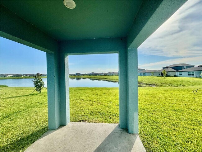 Building Photo - 8828 Bay Leaf Dr