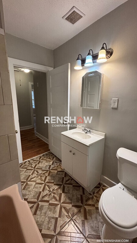 Building Photo - 785 Pope St