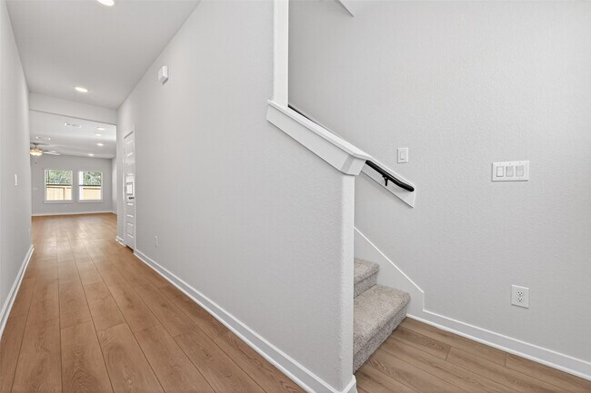 Building Photo - 8514 Blueberry Ash St