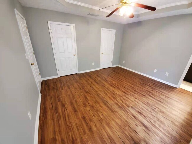 Building Photo - 2880 Highpoint Rd