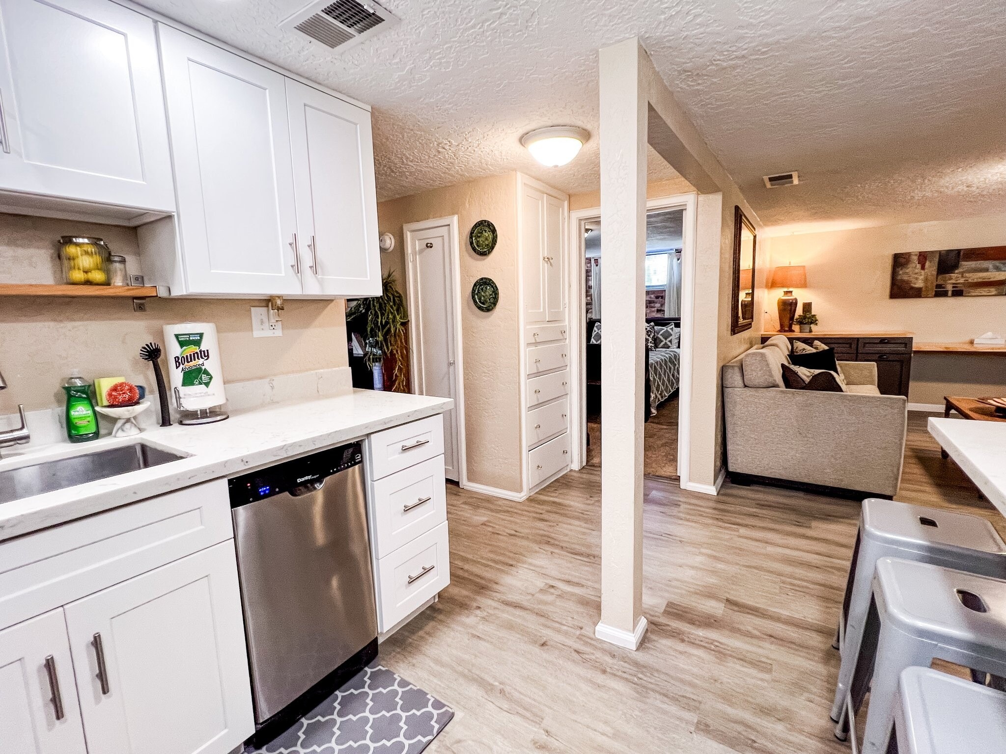 Building Photo - 1040 E 500 S