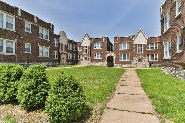 Building Photo - 3809 Keokuk St