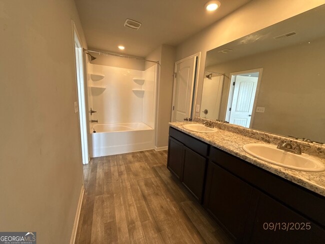 Building Photo - 1450 Veranda Ln