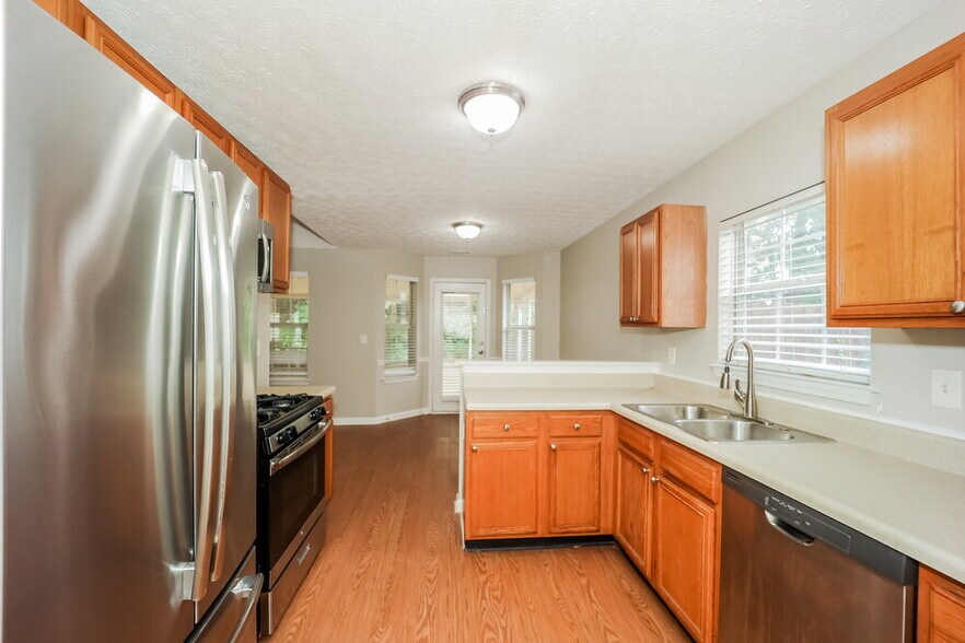 Building Photo - 206 Coldsprings Ct