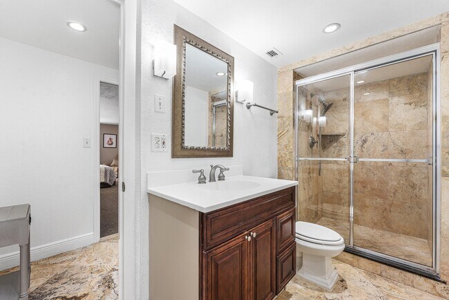 Building Photo - 1600 S Ocean Dr