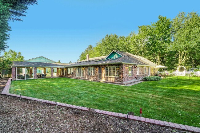Building Photo - Luxury Estate Compound in Woodinville