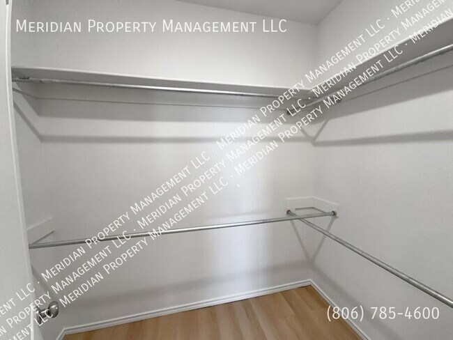 Building Photo - 5502 Itasca-A