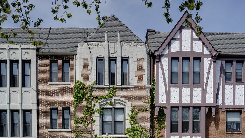 Woodlawn House Apartments 52145214 S Woodlawn Ave Chicago IL 60615