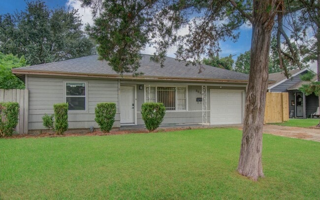 Building Photo - 3626 Songwood St