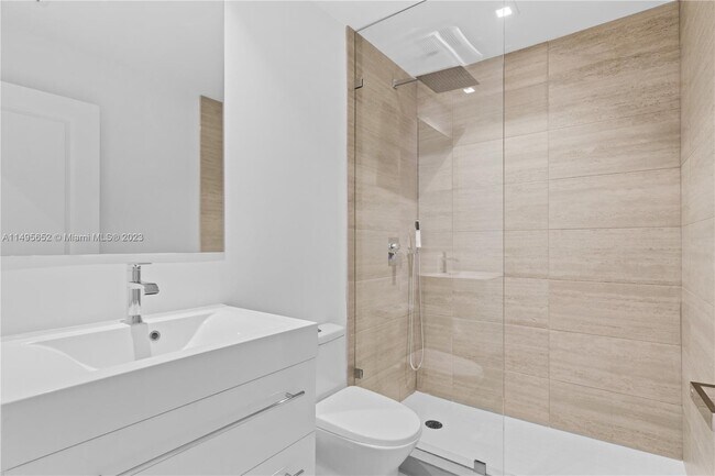 Building Photo - 5254 NW 94th Doral Pl