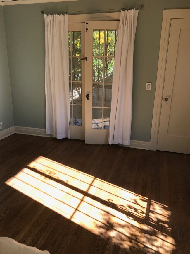 BEDROOM - 1026 Havenhurst Dr