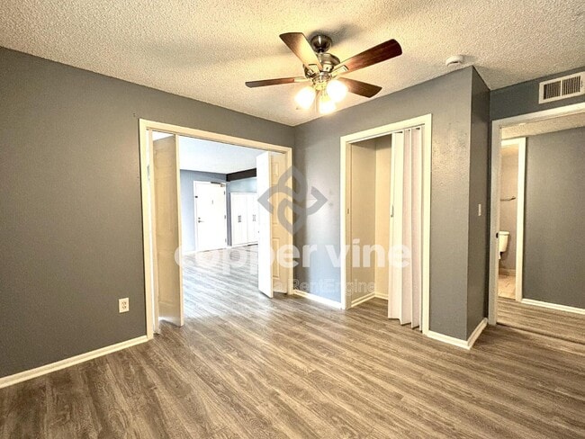 Building Photo - 12168 N Melody Dr
