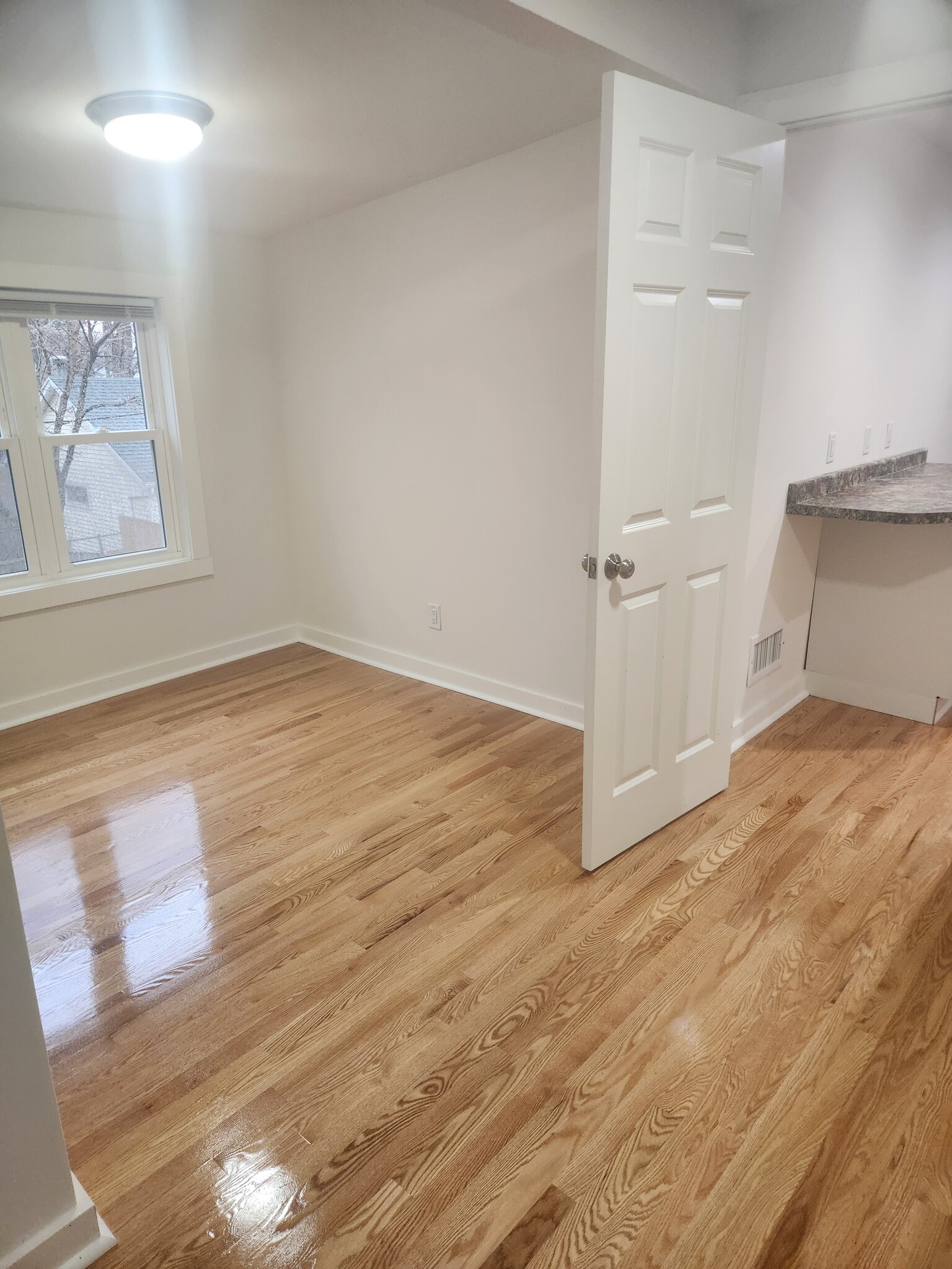 Bedroom 1 - 1932 Heath Ave