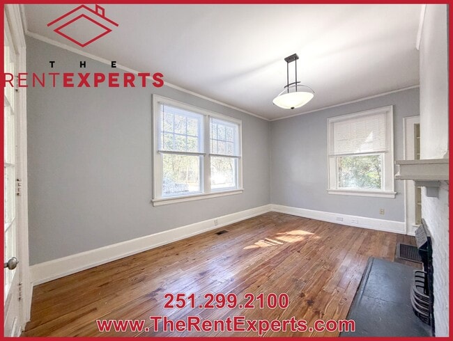 Building Photo - 206 5th St