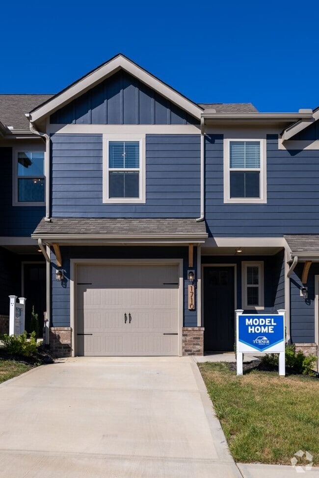 Building Photo - NEWLY RENOVATED + Washer and Dryer Included!