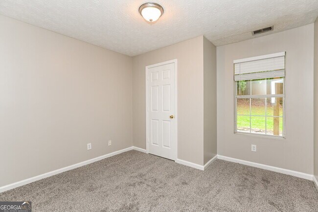 Building Photo - 3714 Crescent Hill Ln