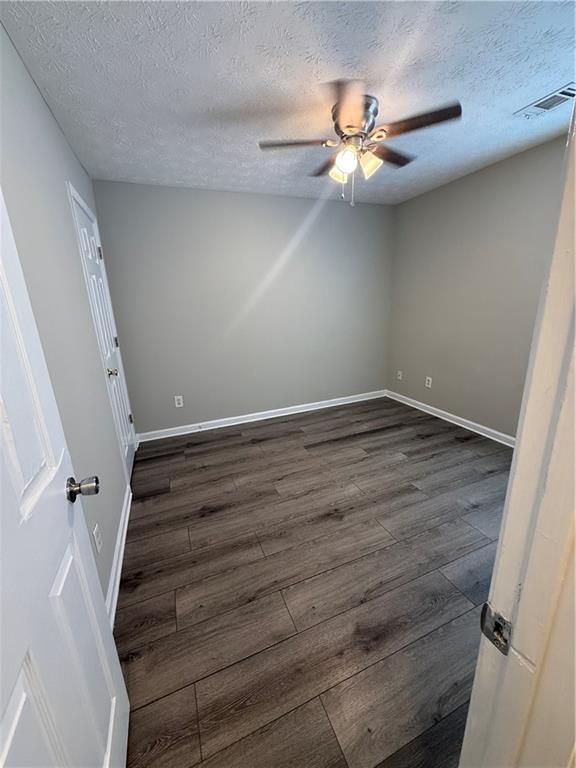 Building Photo - 980 Melrose Park Pl NW
