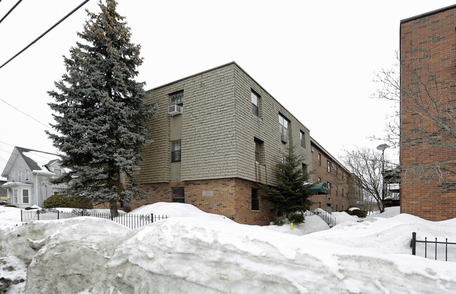 Building Photo - Wyoma Village Condominiums