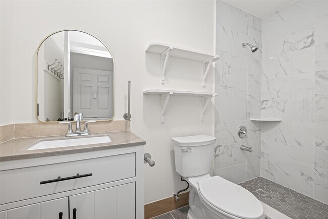 Building Photo - 7950 Longridge Dr