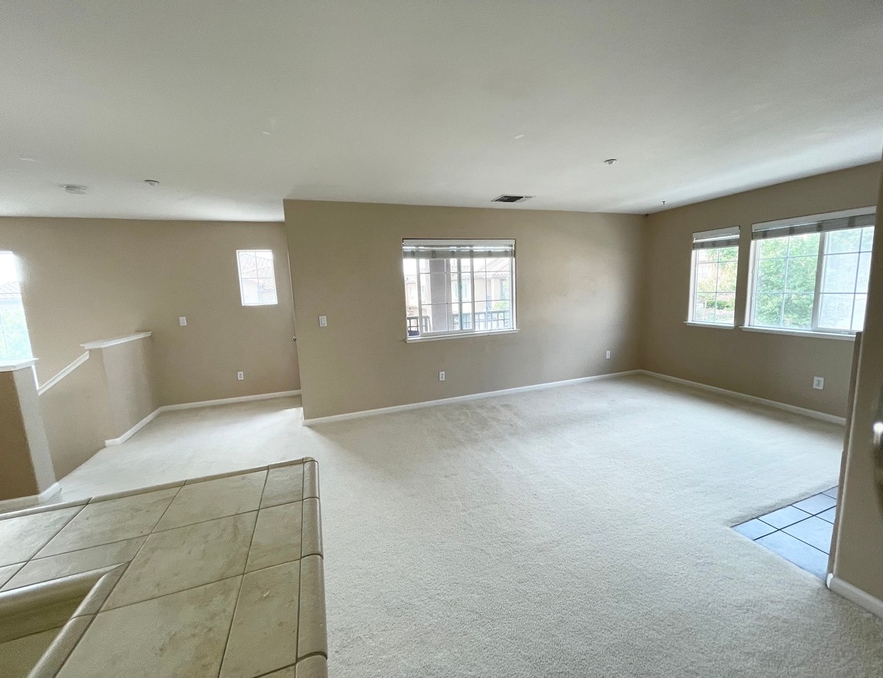 Living room - 27 Meritage Cmn