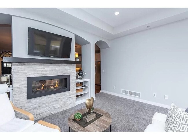 Building Photo - 1499 Belvior Ln NE