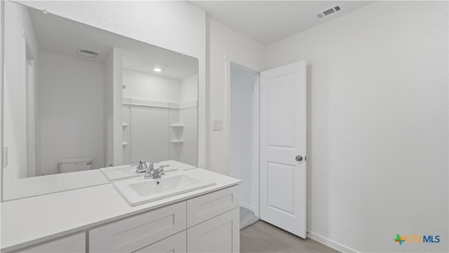Building Photo - 1621 Pile Trl