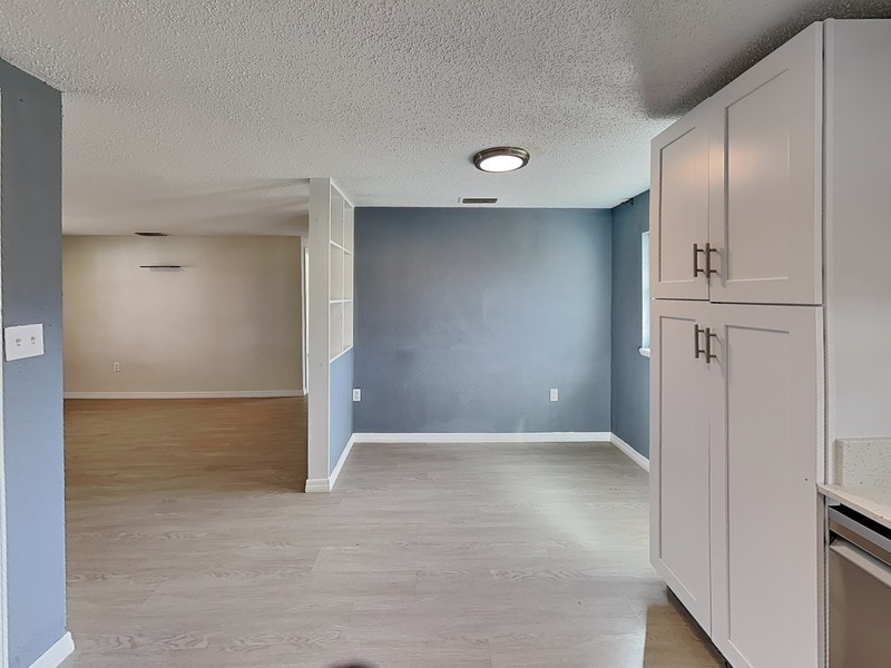 Building Photo - 502 Dunbar Ave