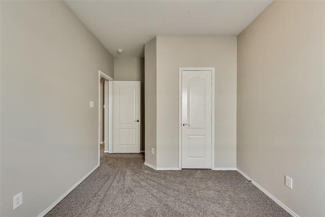 Building Photo - 8100 Tierra Del Sol Rd