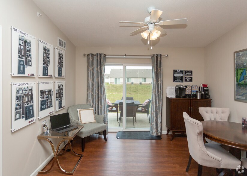 Redwood Noblesville ster Drive 4940 ster Dr Noblesville IN