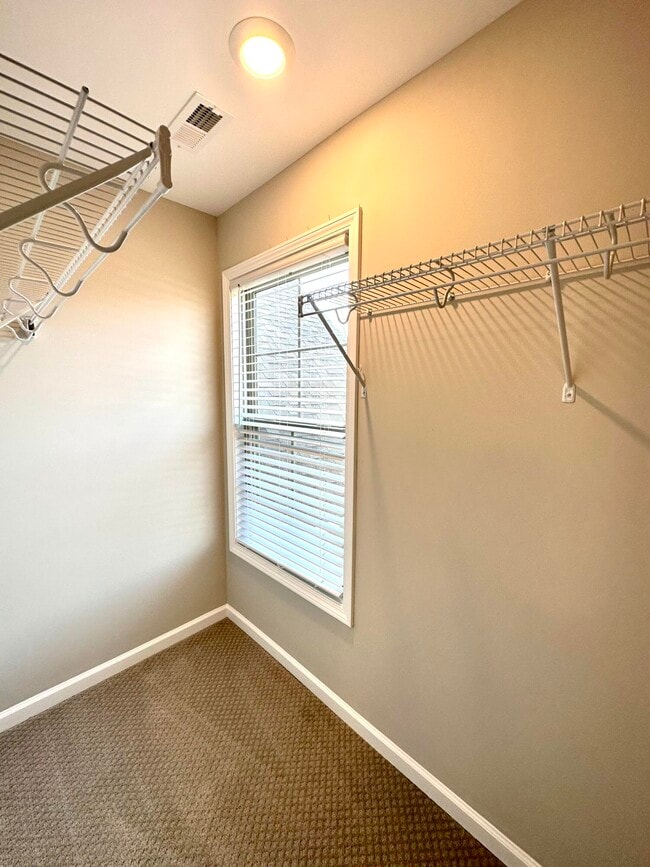 Building Photo - 4300 Steamboat Rd