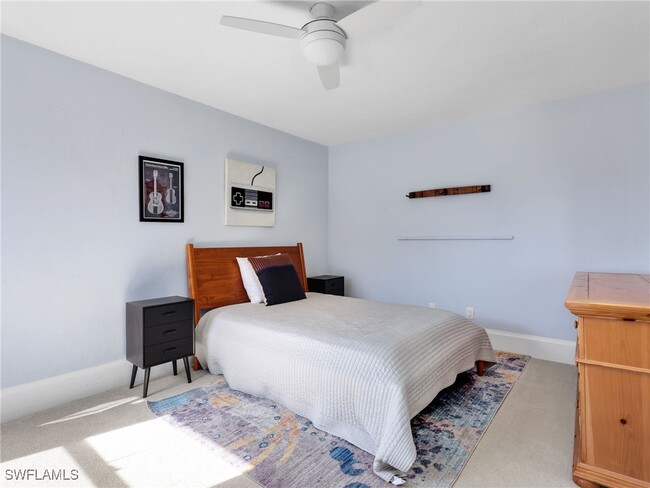 Building Photo - 188 Columbus Way