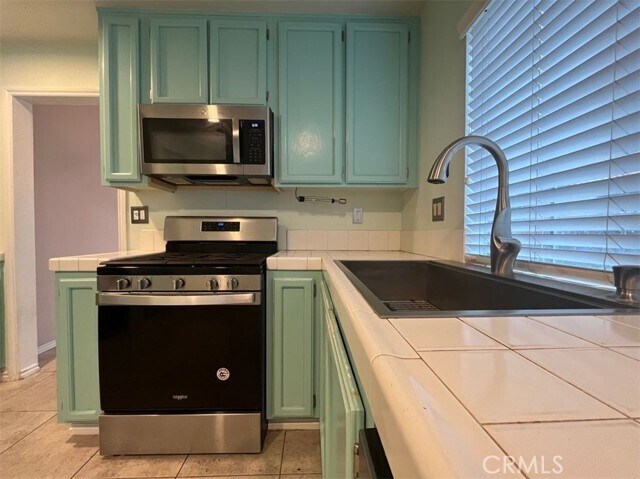 Building Photo - 28098 Lemonwood Dr