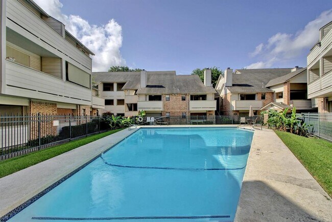 Building Photo - 2500 Burleson Rd