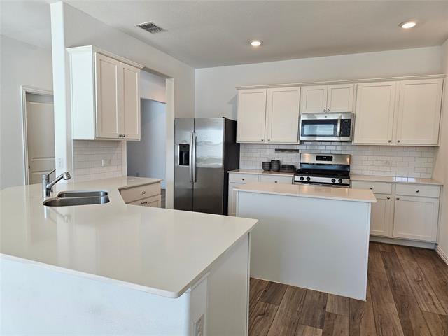 Building Photo - 1103 Sassafras Dr