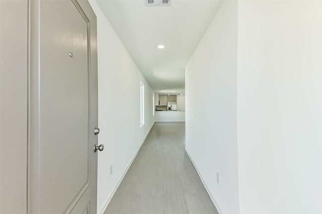 Building Photo - 12006 Noble Wood Vlg