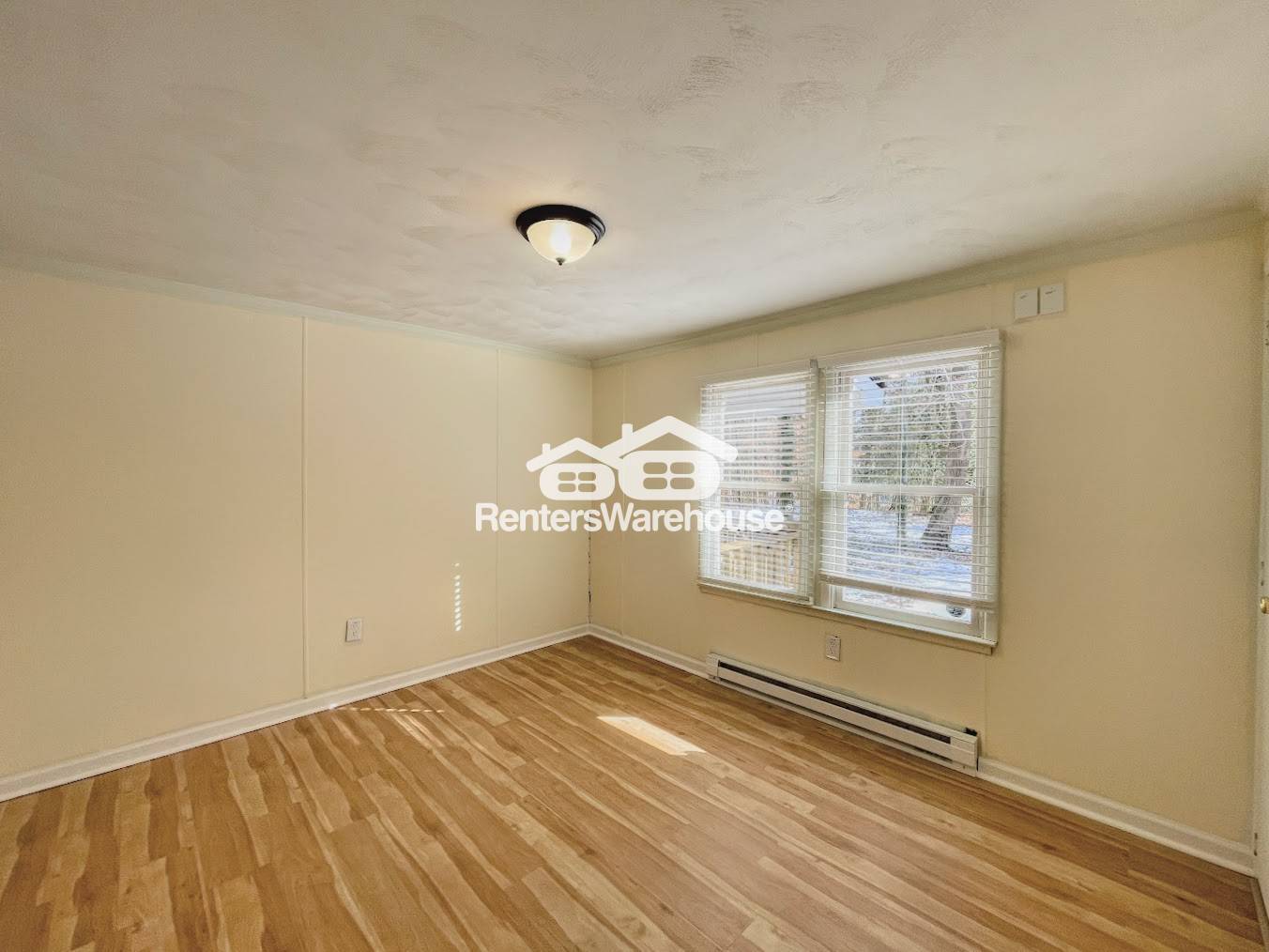 Building Photo - 8064 Crittenden Rd