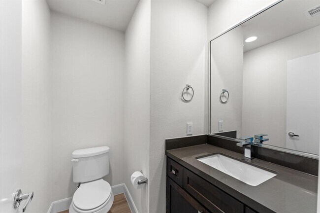 Building Photo - 312 Eado Park Cir