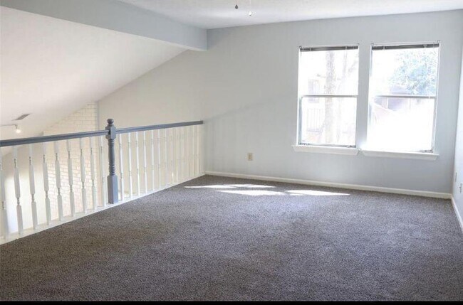 Building Photo - 43 N Cypress Pine Dr