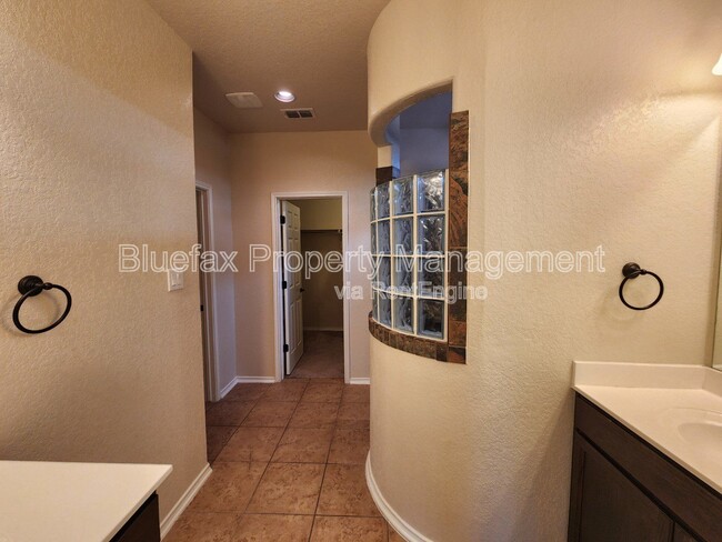 Building Photo - 11423 Sea Gull Ct