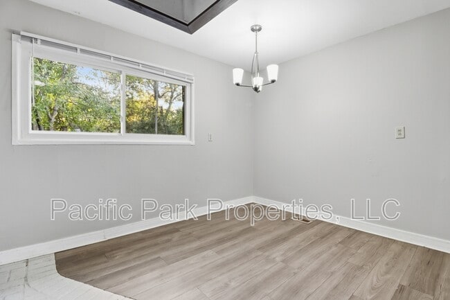 Building Photo - 3939 Esquire Pl