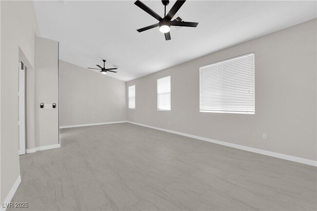 Building Photo - 8739 Villa Jeremiah Ln
